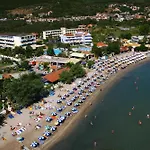 Aggelos Family Hotel