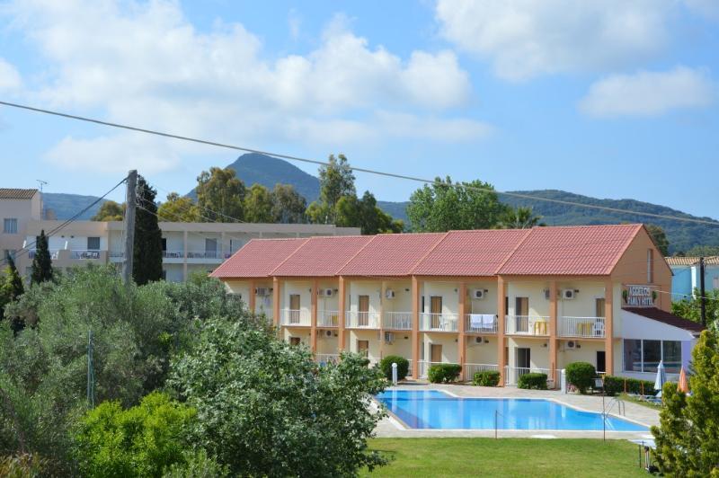 Aggelos Family Hotel de apartamente Moraitika