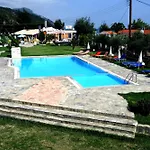 Aggelos Family Hotel